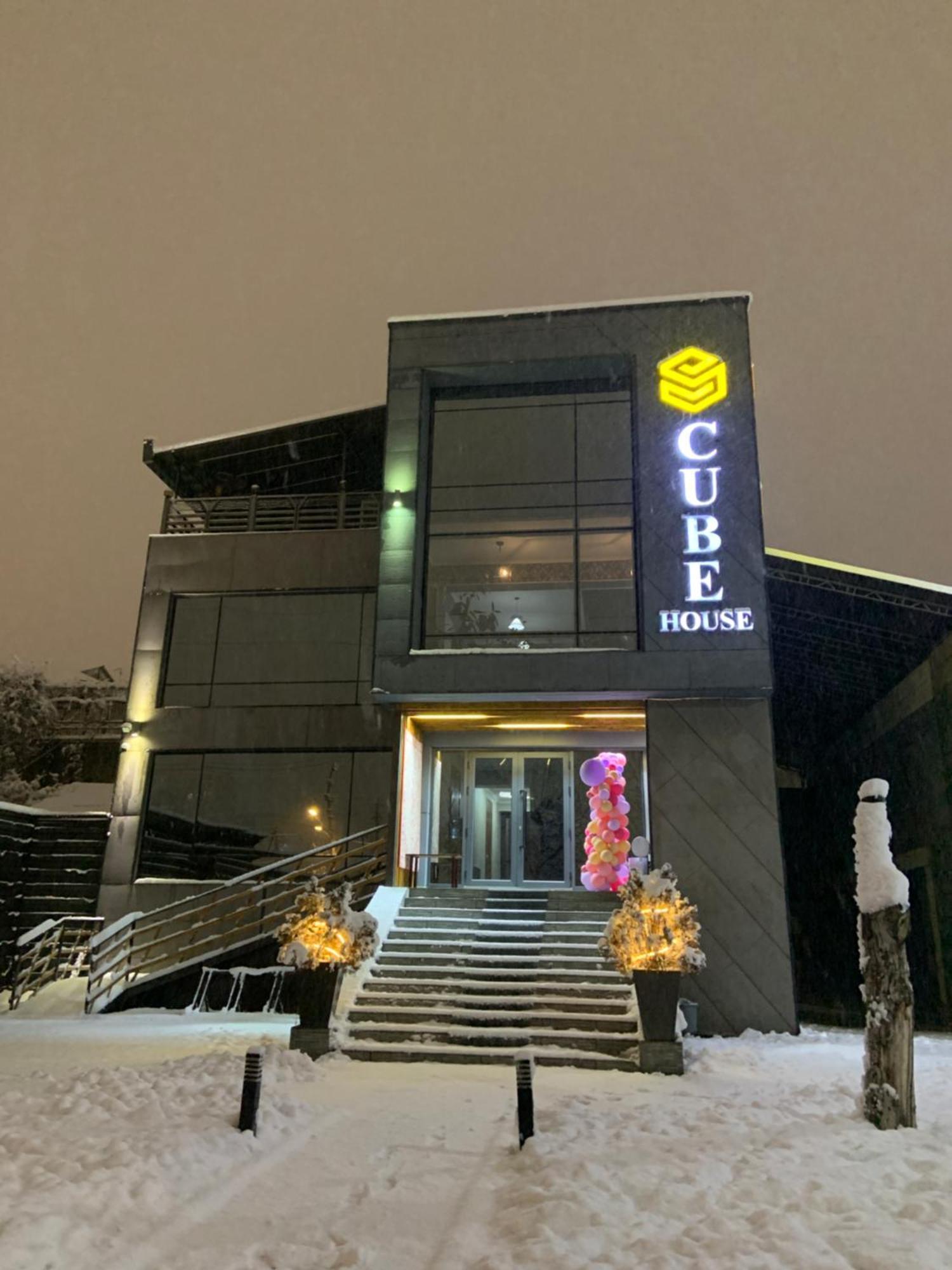 ホテル Cube House オシ エクステリア 写真